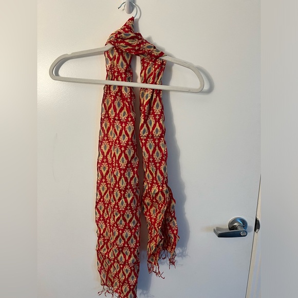 Red Patterned Scarf - Picture 3 of 6